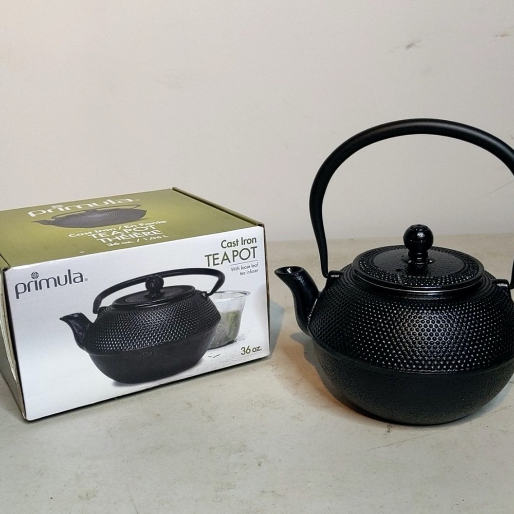 NEW IN BOX - Primula Hammered Cast Iron Japanese Tetusubin Teapot